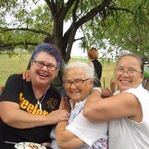 Meet your Posher, Carolyn